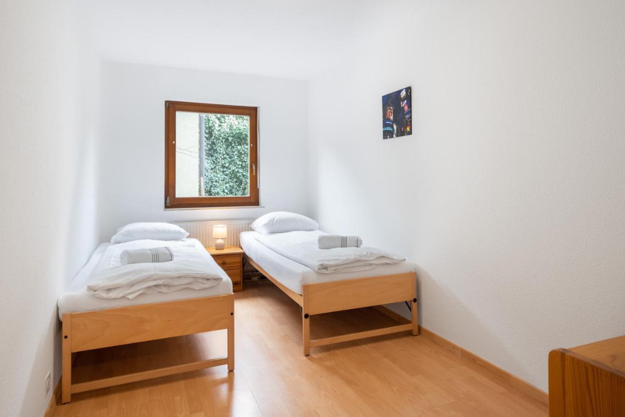 אינטרלאקן Between Lakes Apartments - 58 מראה חיצוני תמונה